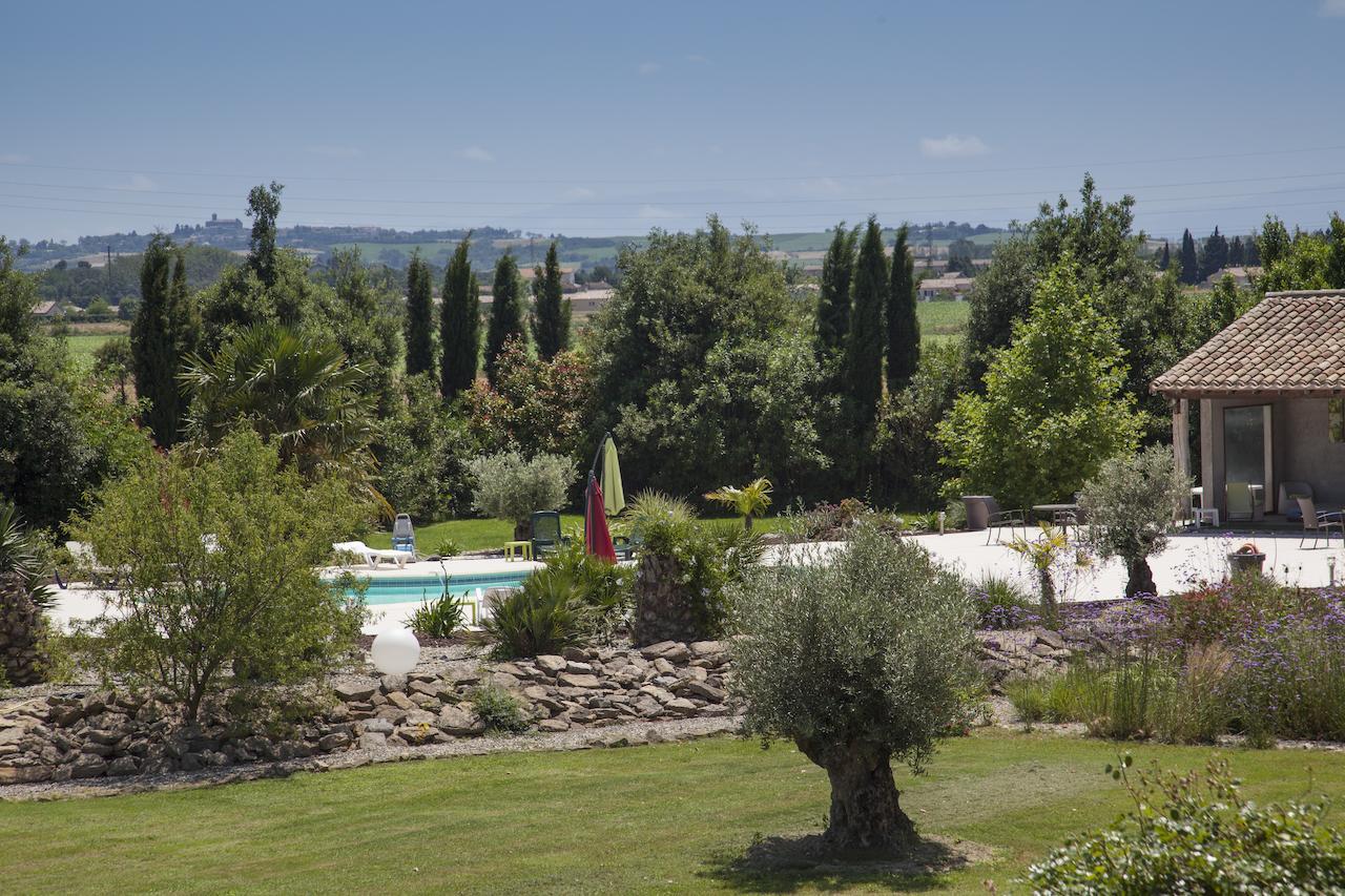 Domaine Les Magasins Bed & Breakfast Bram Exterior foto