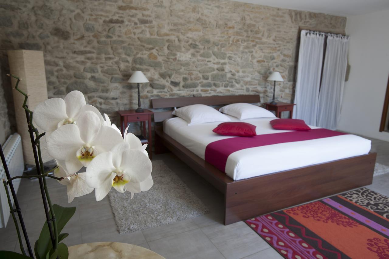 Domaine Les Magasins Bed & Breakfast Bram Cameră foto